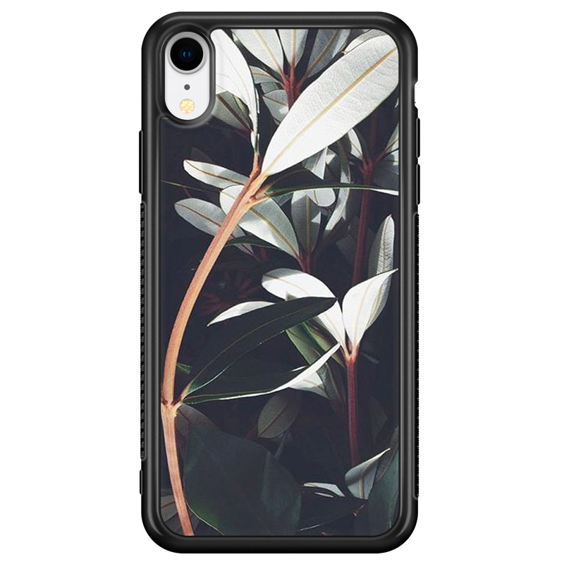 Dark Leaves iPhone XR Tok