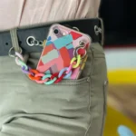 Color Chain Case Gel Flexible Elastic Case Cover With A Chain Pendant For Multicolour (1) iPhone 13 Pro Tok