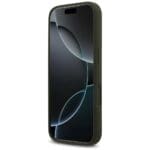 Guess Silicone Triangle Logo MagSafe Khaki iPhone 17 Pro Tok